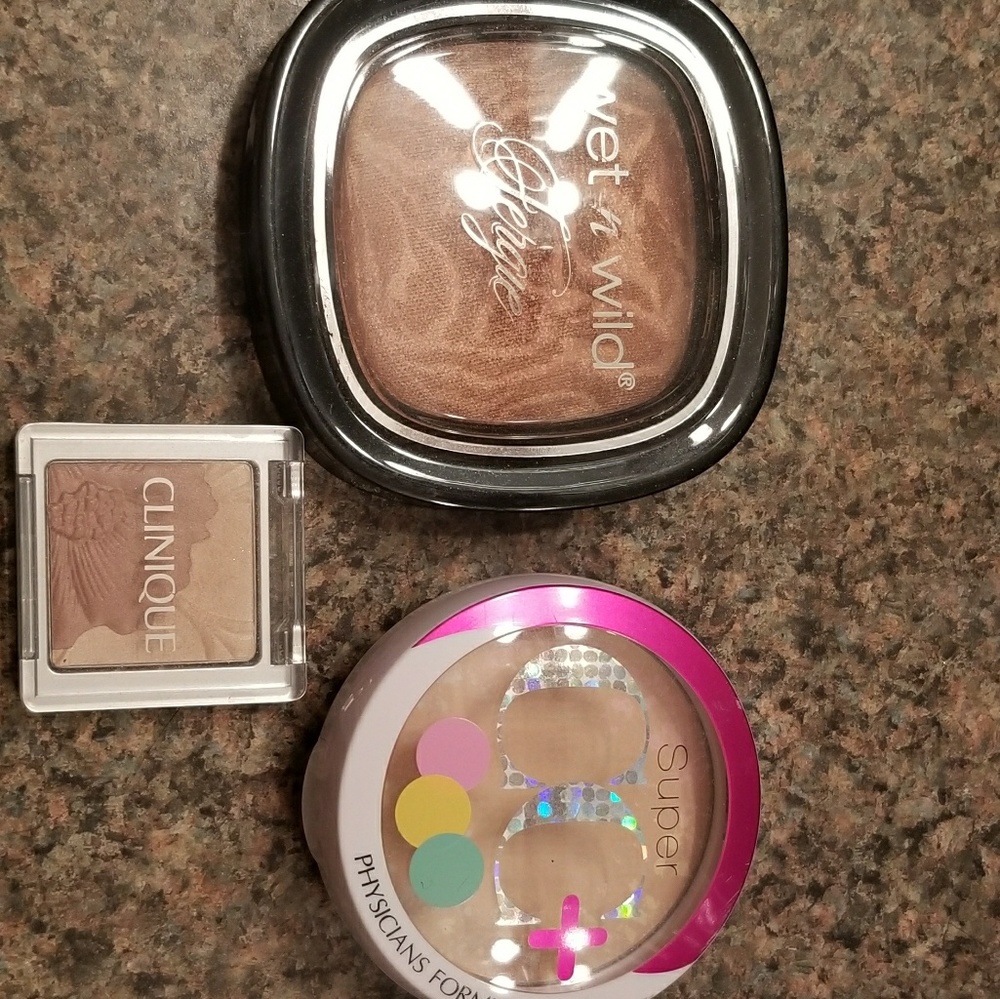 Makeup lot!!!
